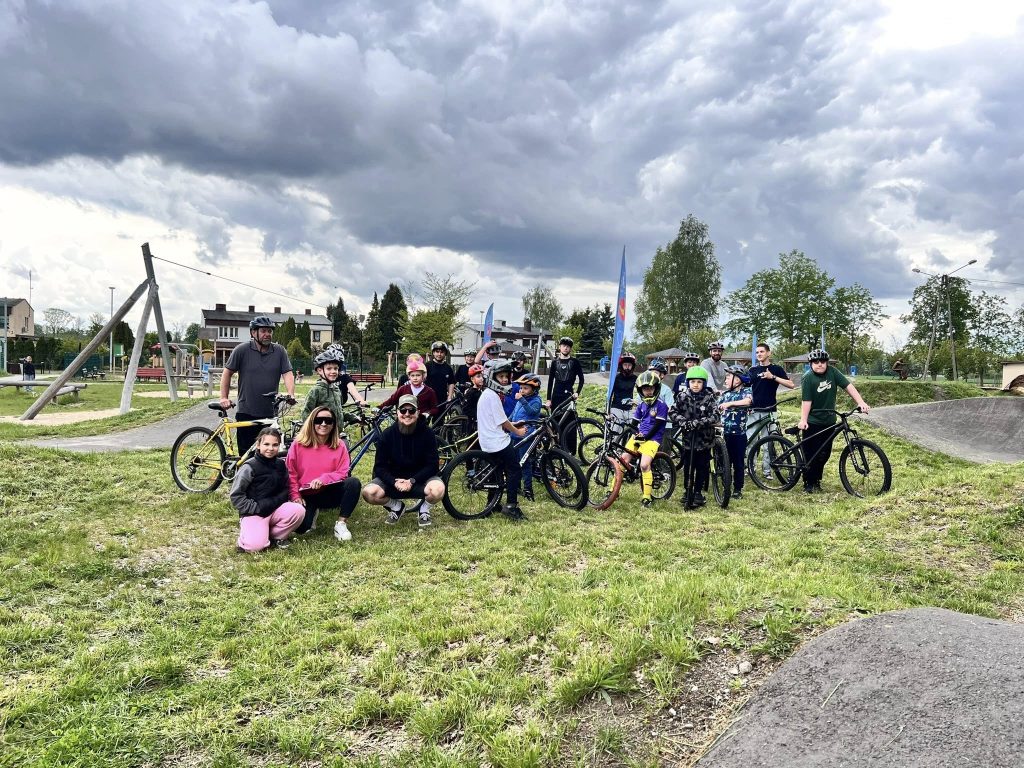 Wyścigi PUMP TRACK